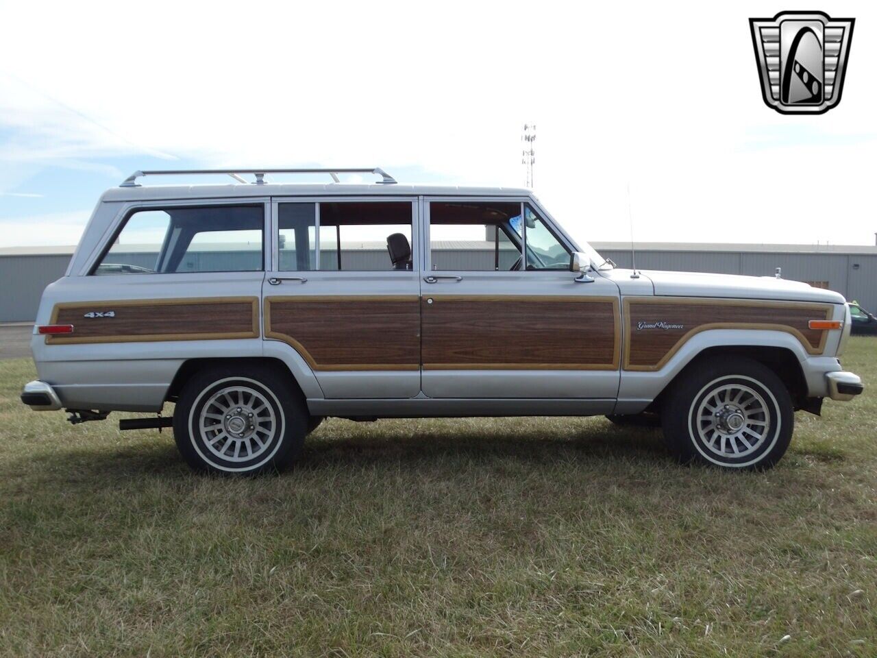 Jeep-Wagoneer-1989-8