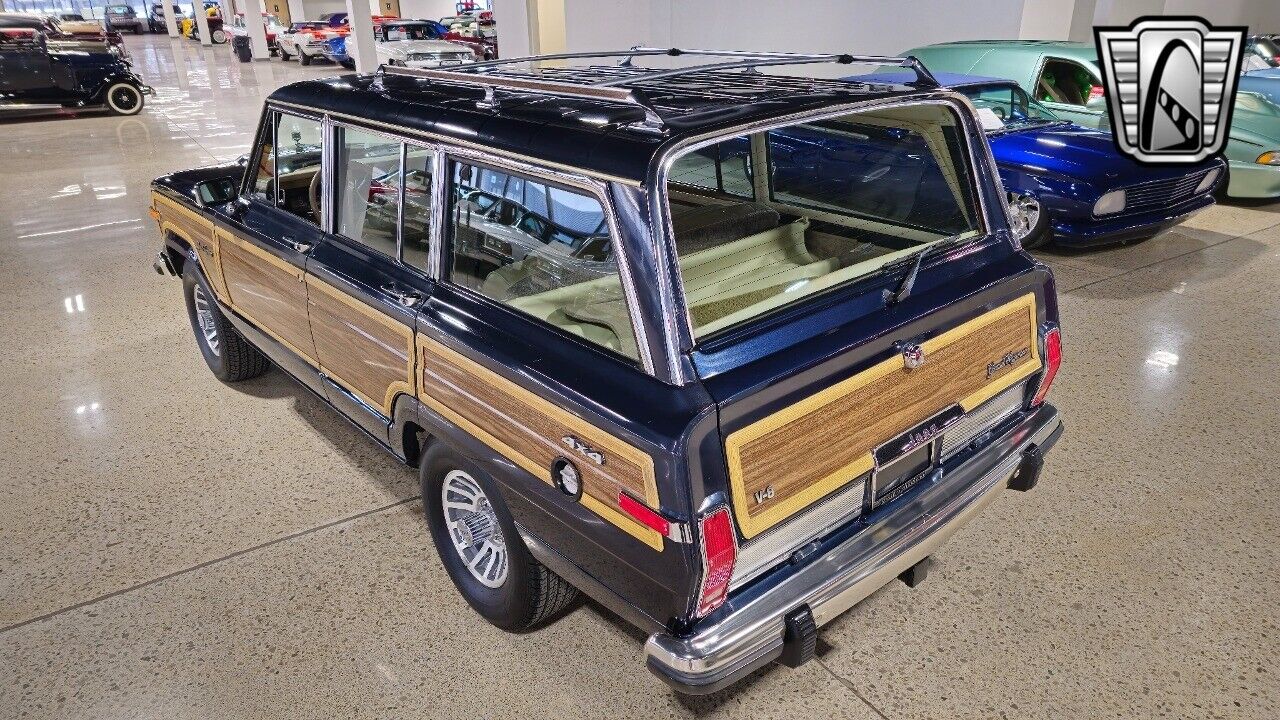 Jeep-Wagoneer-1990-3