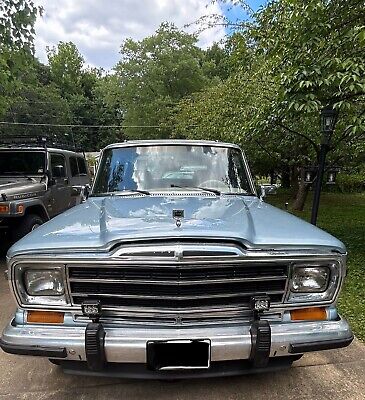 Jeep-Wagoneer-Break-1989-2