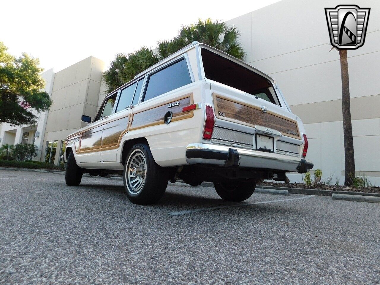 Jeep-Wagoneer-Cabriolet-1990-9