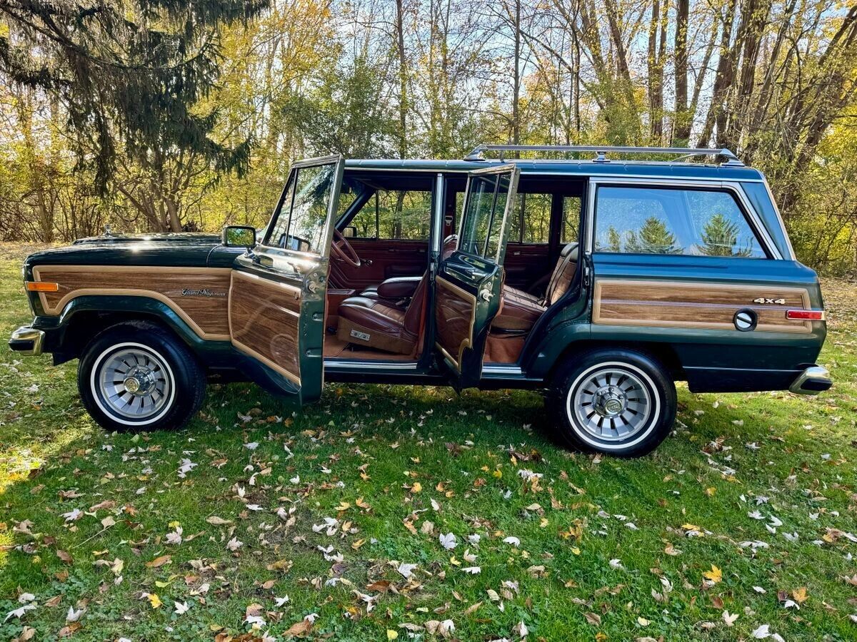 Jeep-Wagoneer-SUV-1984-11