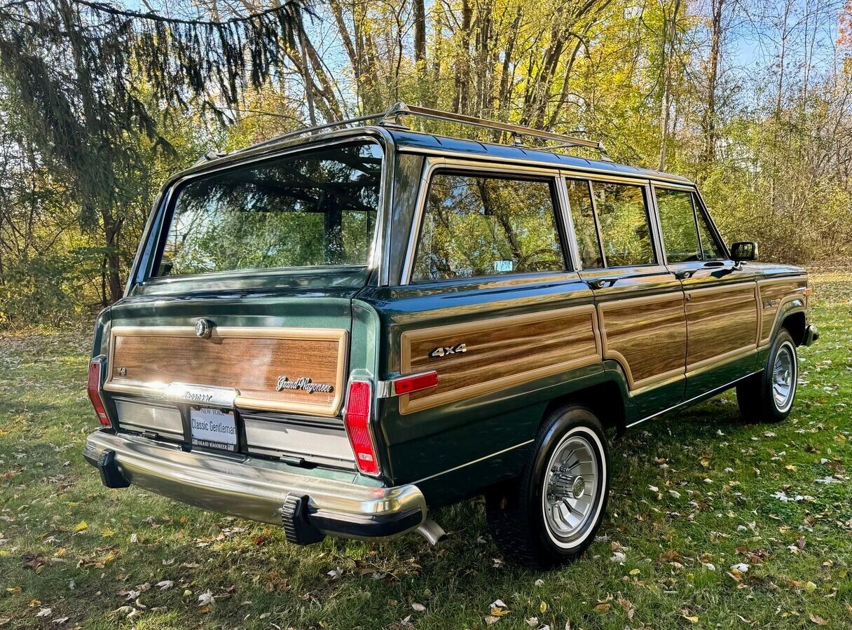 Jeep-Wagoneer-SUV-1984-15