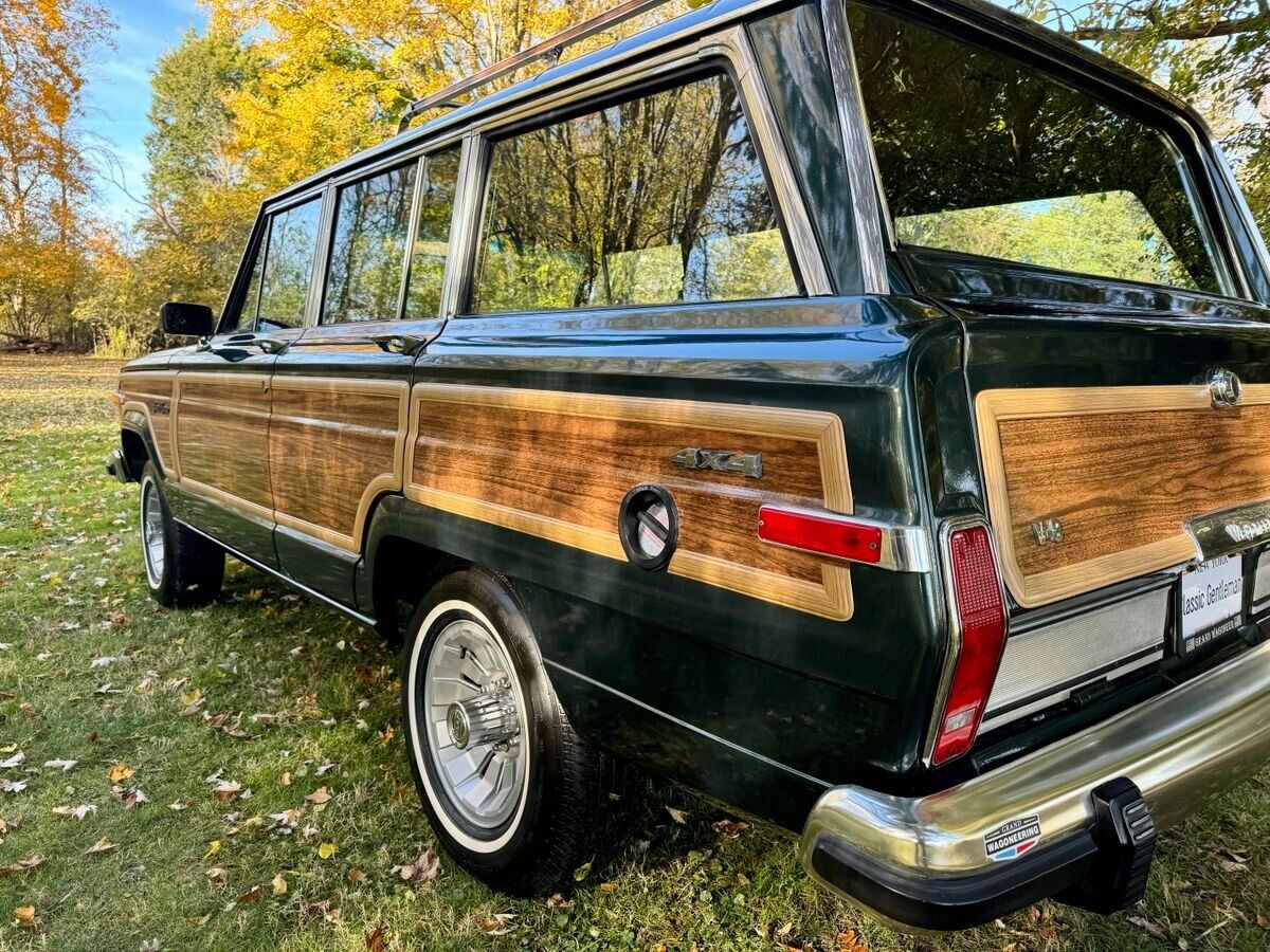 Jeep-Wagoneer-SUV-1984-16