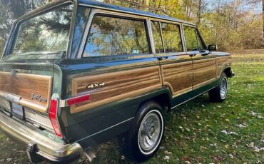 Jeep-Wagoneer-SUV-1984-17