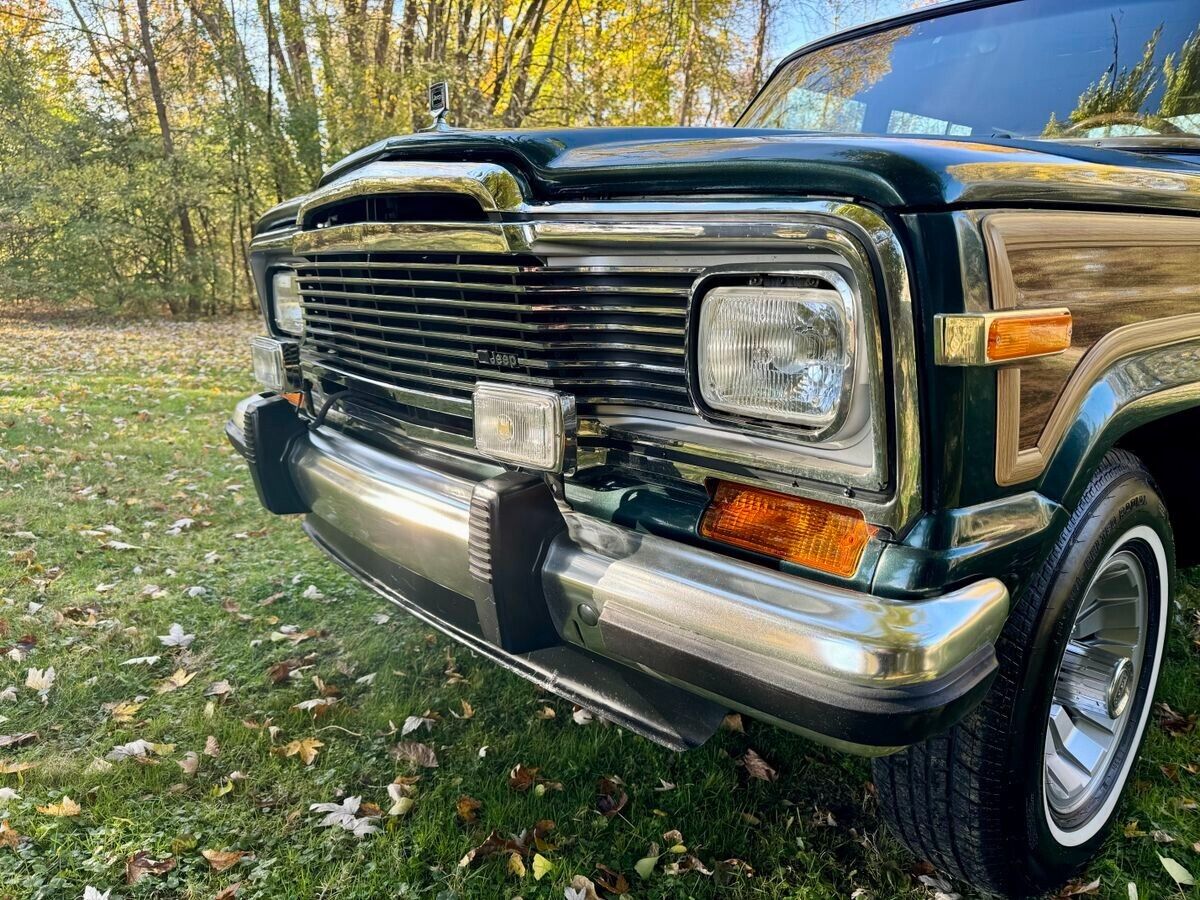 Jeep-Wagoneer-SUV-1984-5