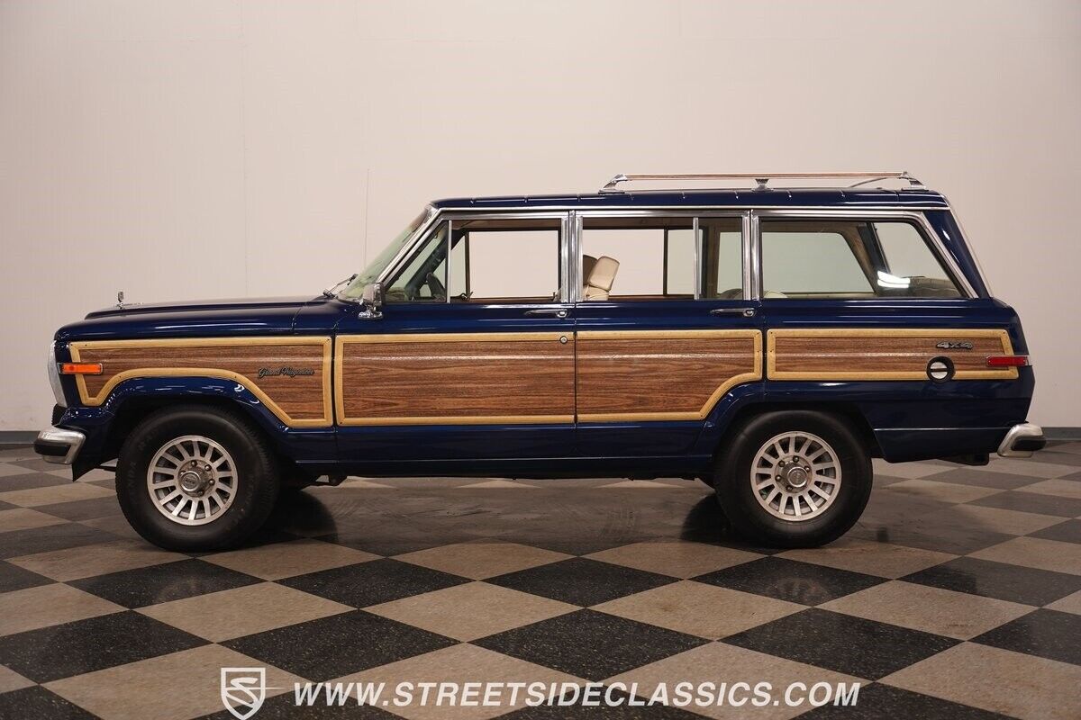 Jeep-Wagoneer-SUV-1989-2