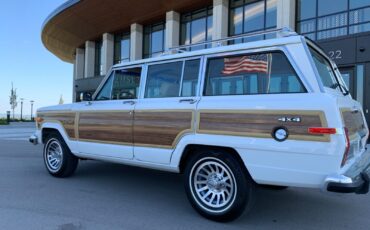 Jeep-Wagoneer-SUV-1991-2