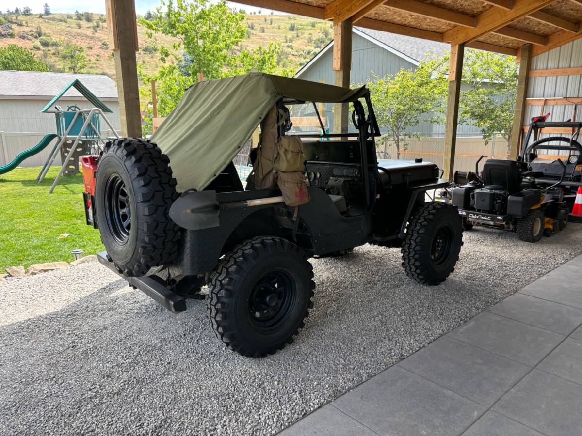 Jeep-Willys-cj2a-1947-2