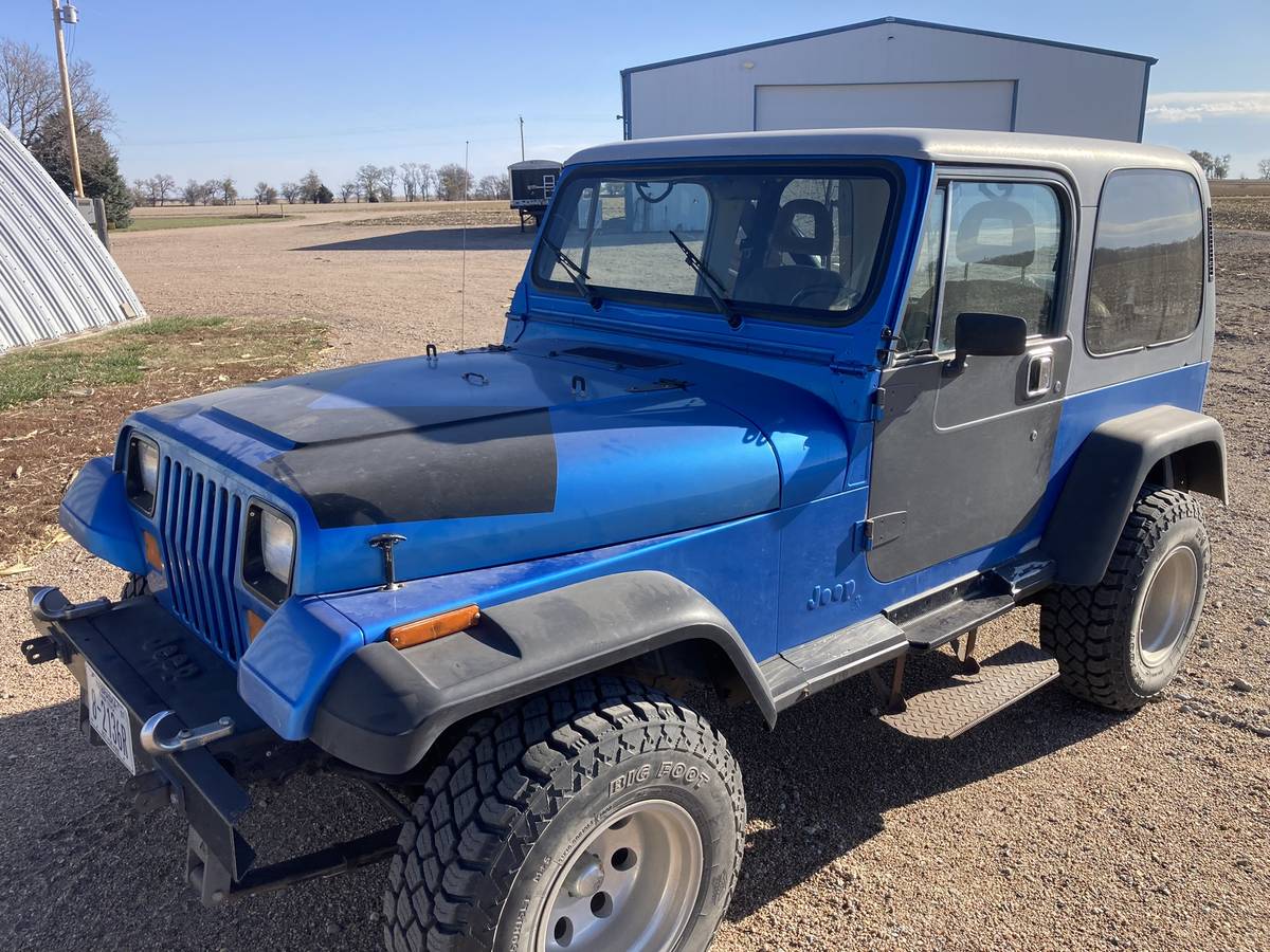 Jeep-Wrangler-1987-11