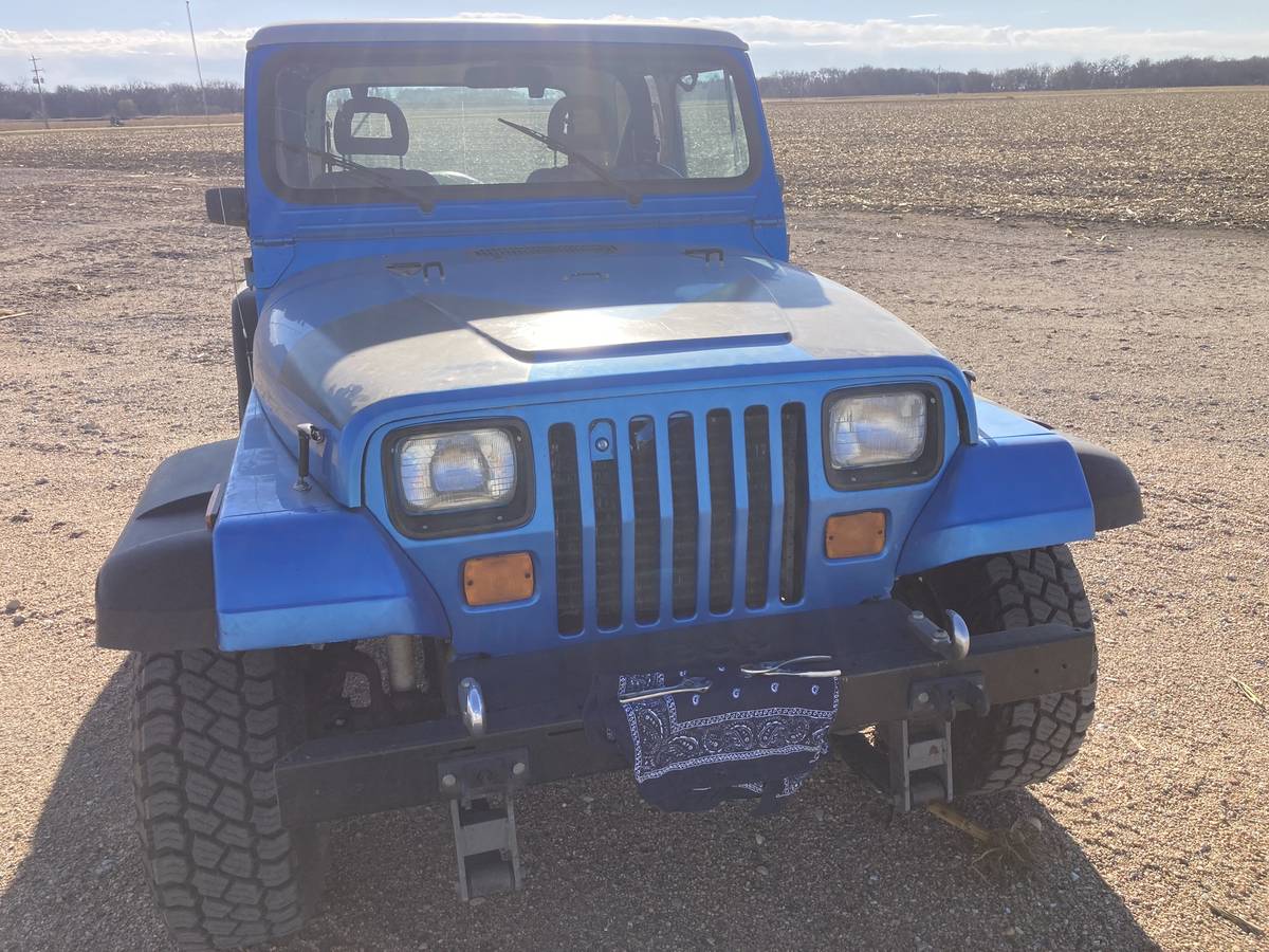 Jeep-Wrangler-1987-12