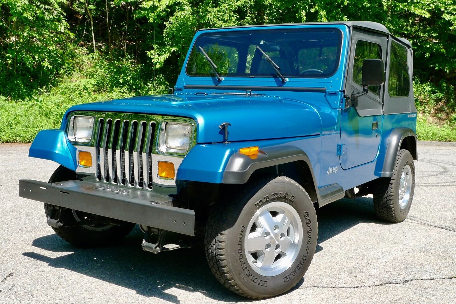 Jeep-Wrangler-1993-1