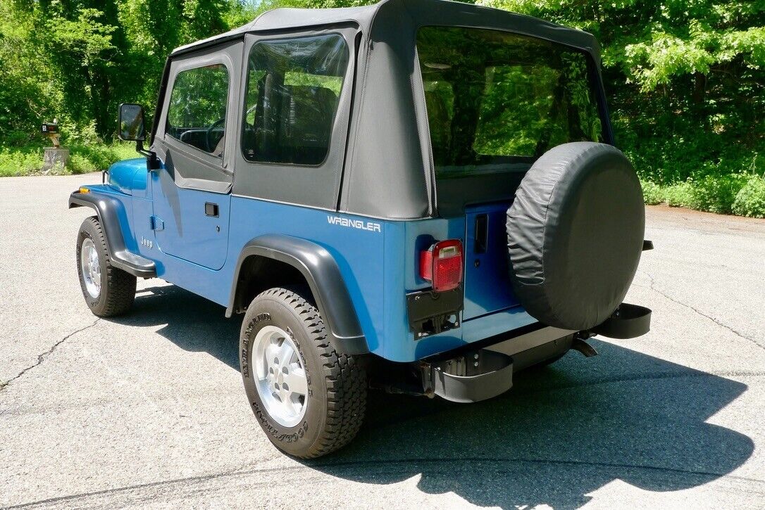 Jeep-Wrangler-1993-11