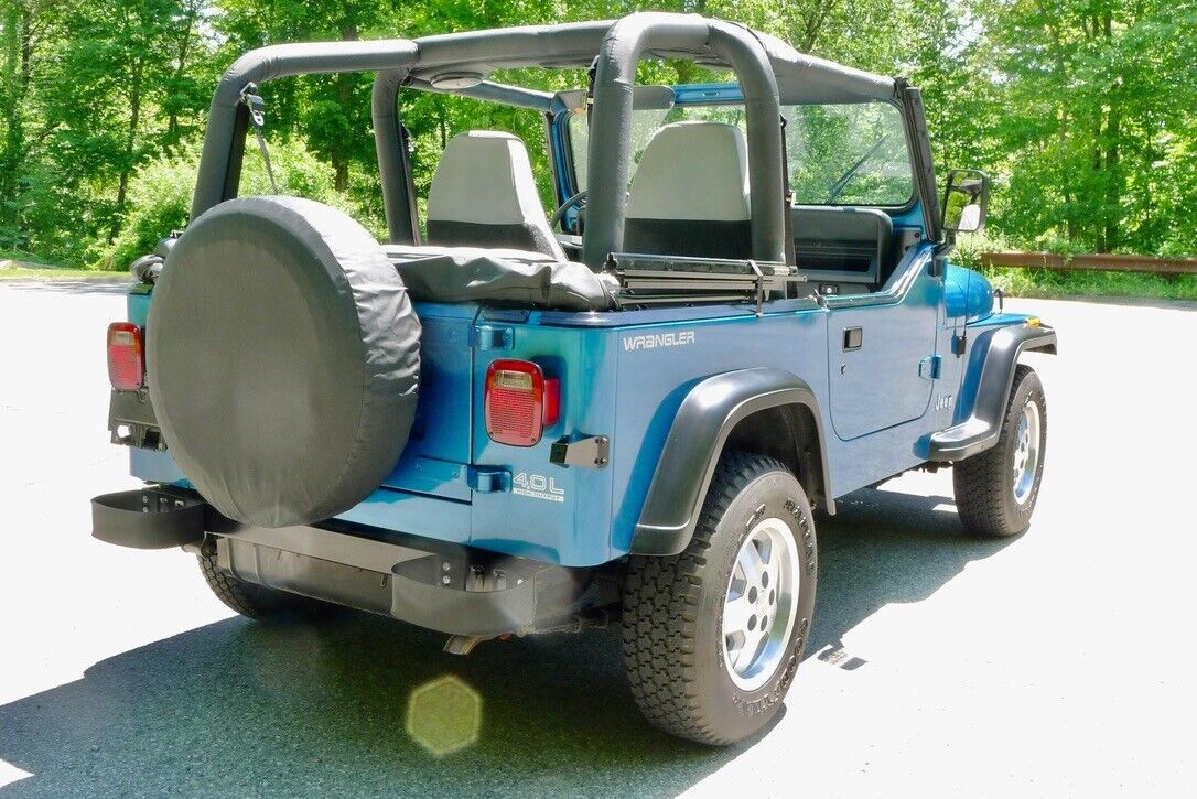 Jeep-Wrangler-1993-14