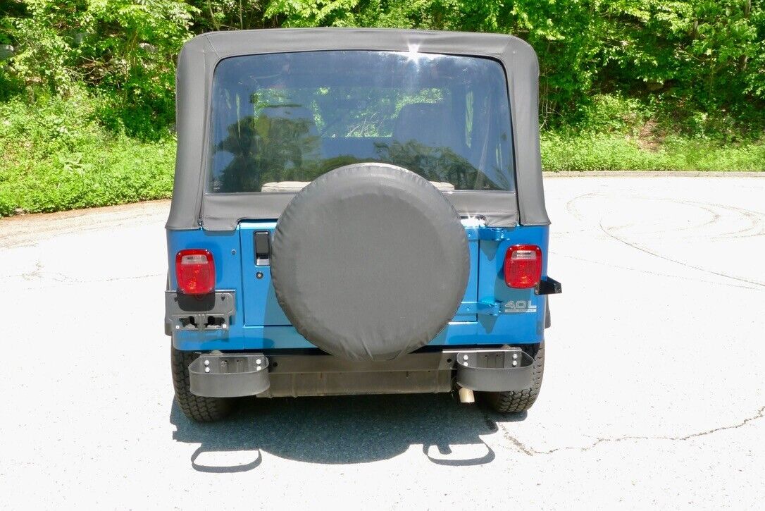 Jeep-Wrangler-1993-15