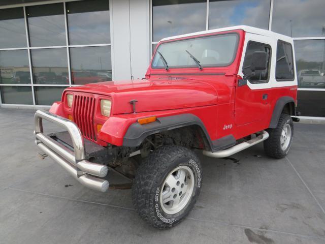 Jeep-Wrangler-SUV-1994-2