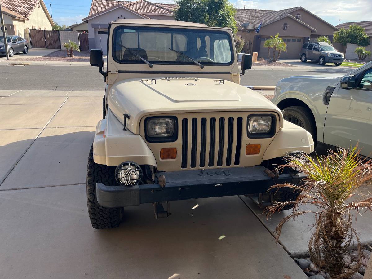 Jeep-Wrangler-sahara-1986-1