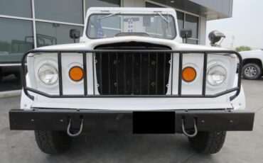 Kaiser-Jeep-M715-Pickup-1967-1