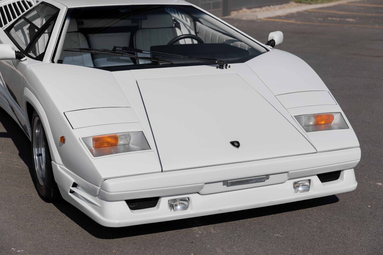 Lamborghini-Countach-Coupe-1989-10