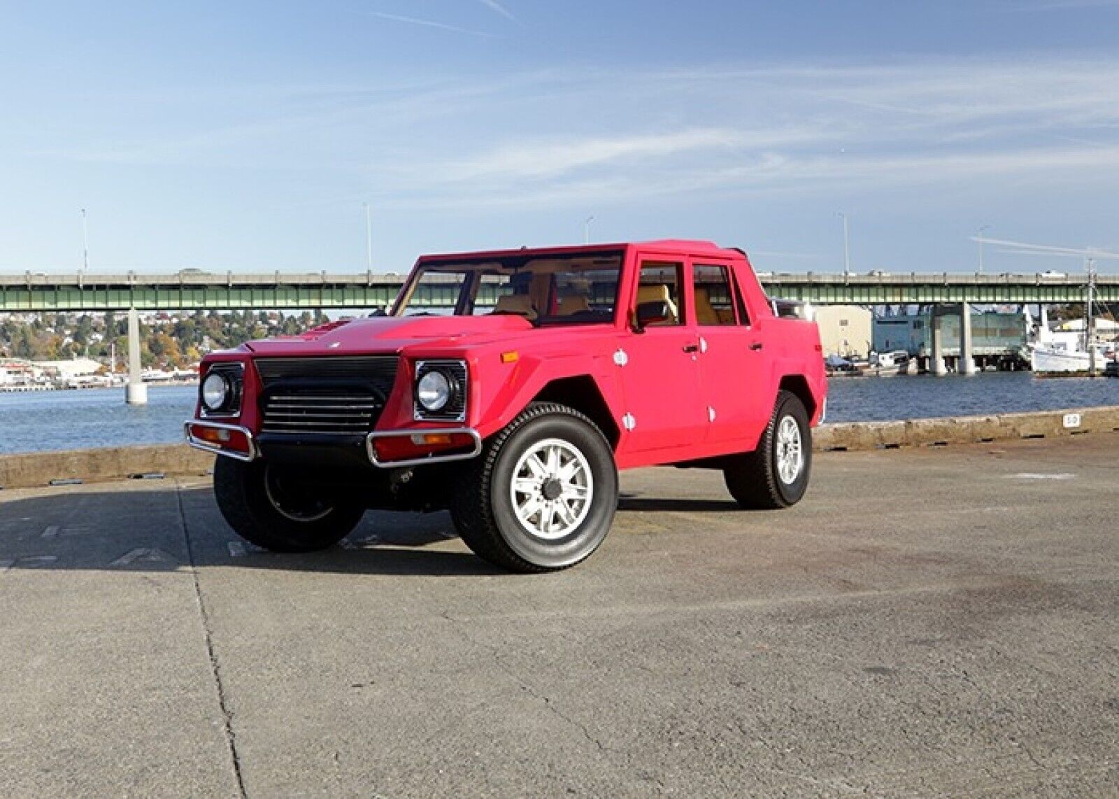 Lamborghini-LM002-1990-1