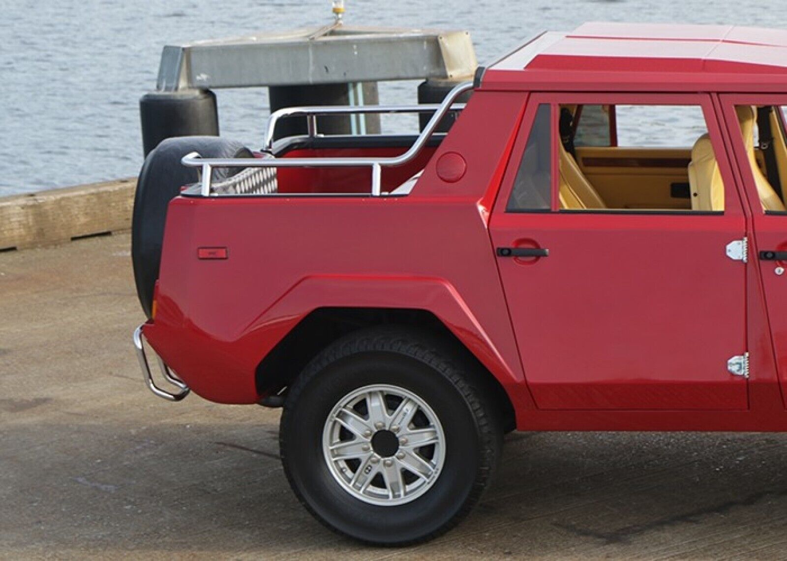 Lamborghini-LM002-1990-19