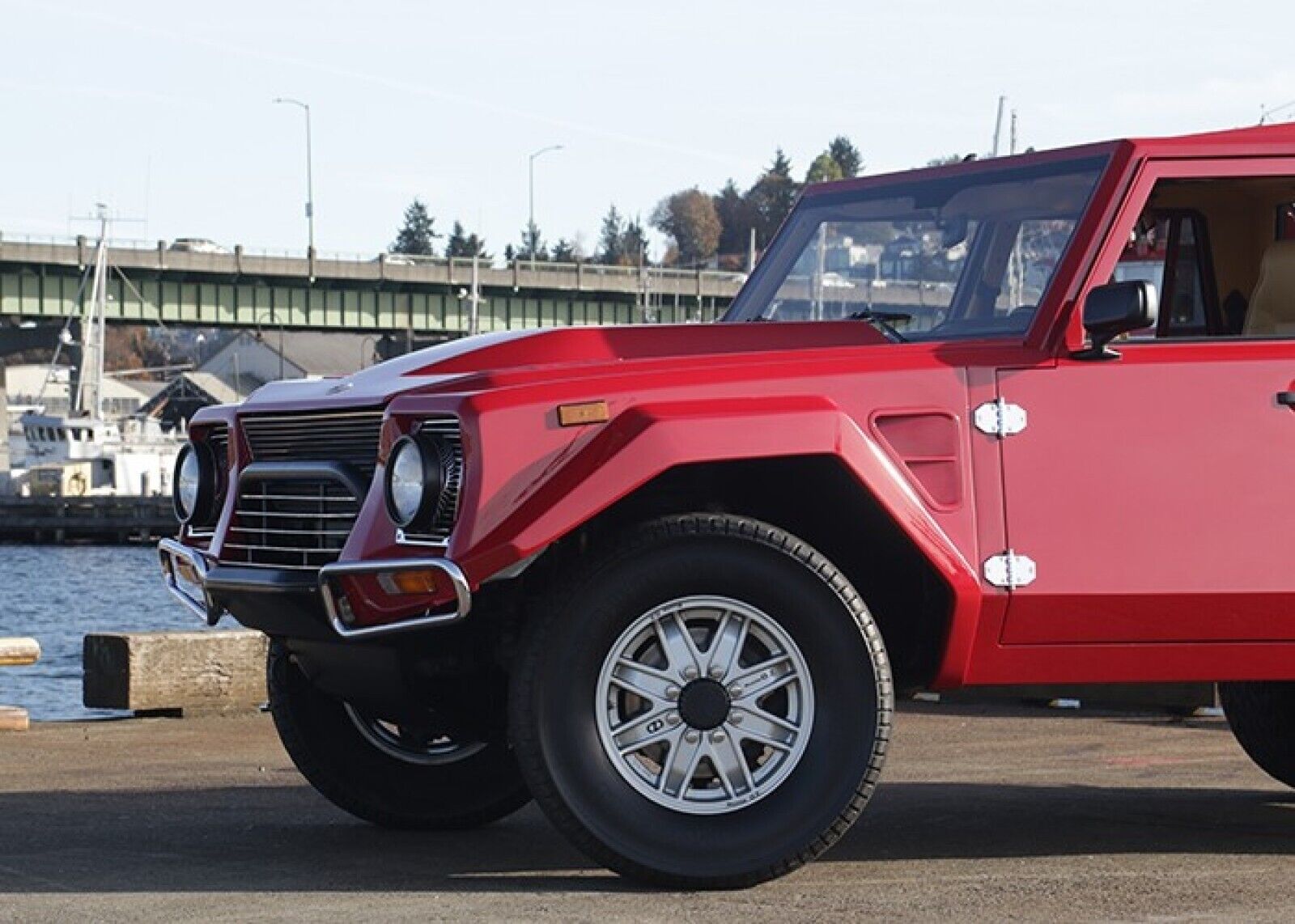 Lamborghini-LM002-1990-5