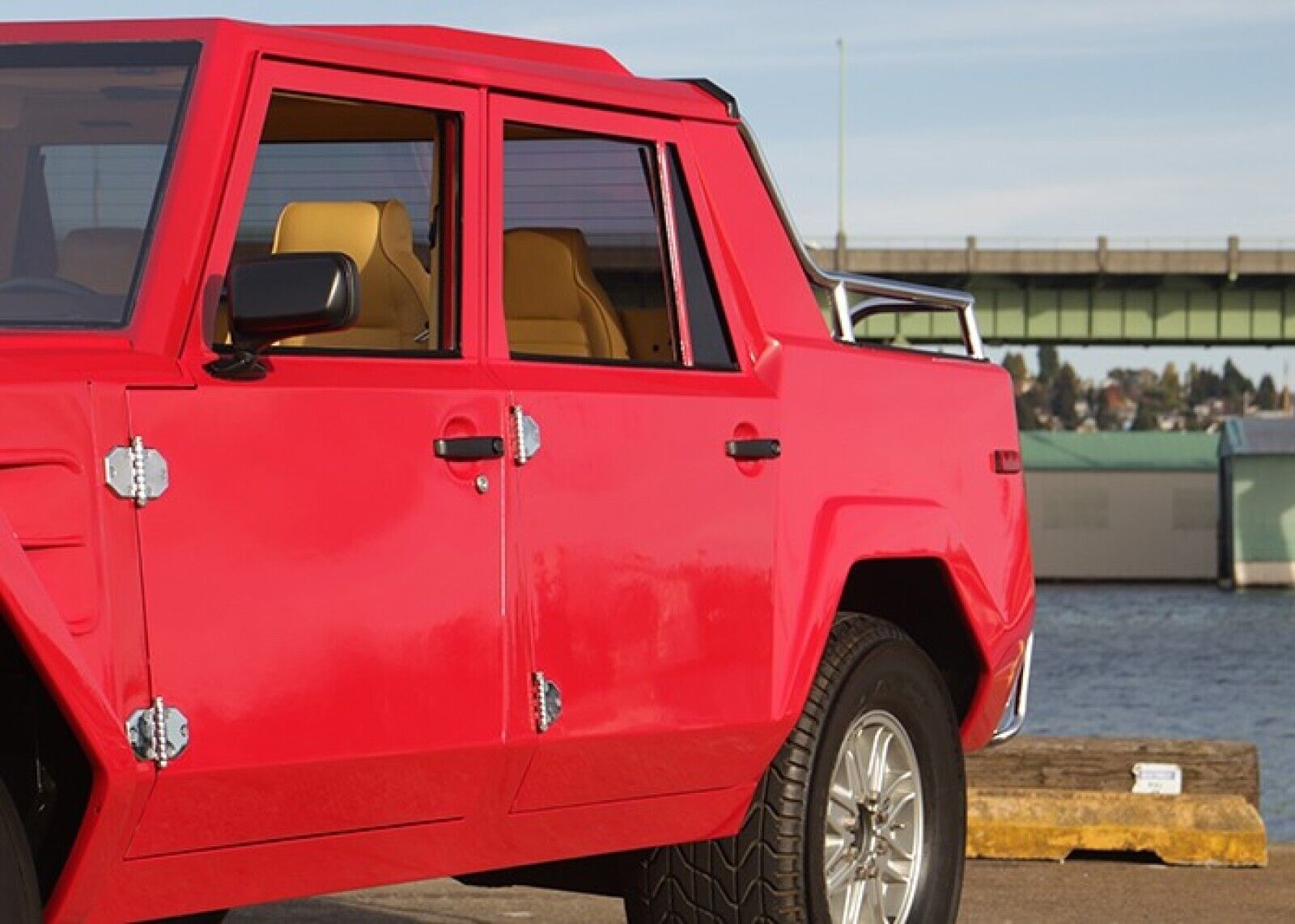 Lamborghini-LM002-1990-6