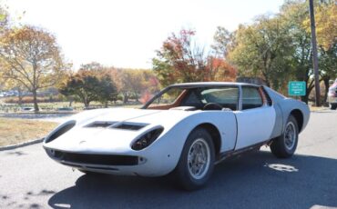 Lamborghini-Miura-P400-1970-1