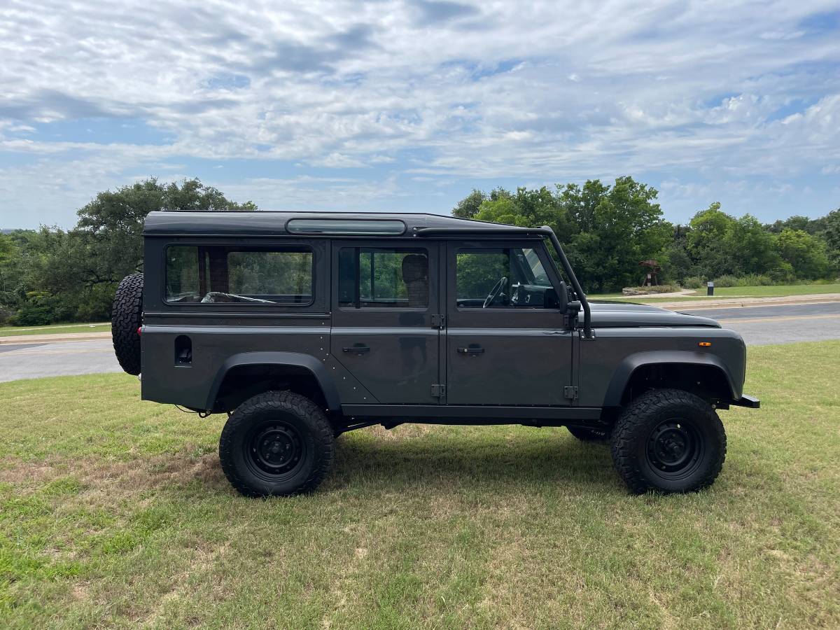 Land-rover-Defender-110-diesel-1987-2