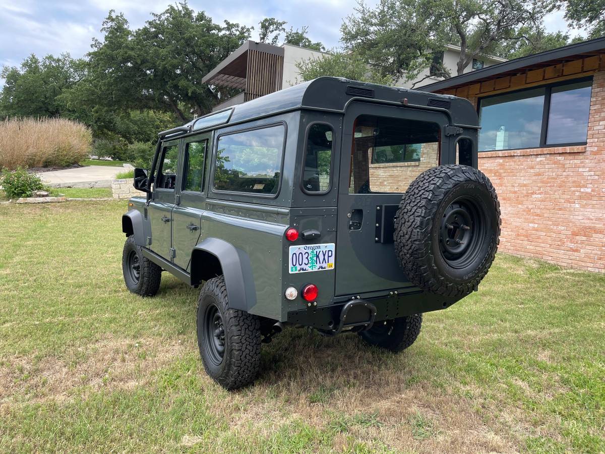 Land-rover-Defender-110-diesel-1987-3