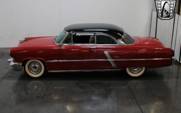 Lincoln-Capri-Coupe-1952-9