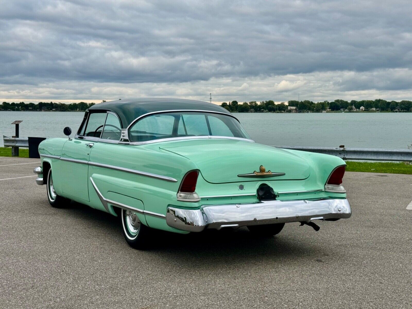 Lincoln-Capri-Coupe-1955-2