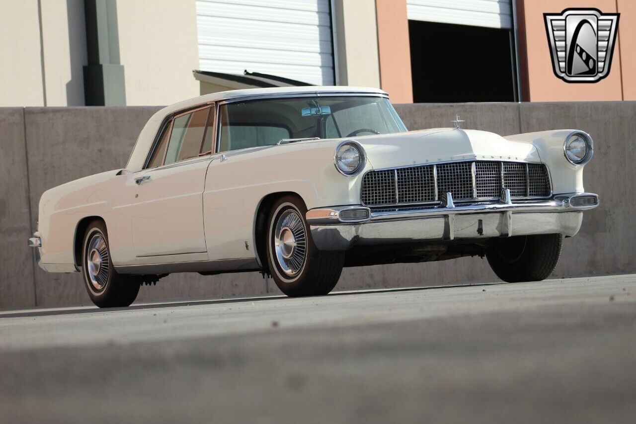 Lincoln-Continental-1956-4