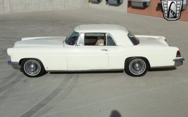 Lincoln-Continental-1956-8