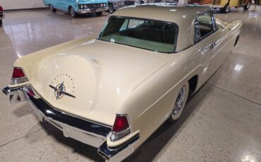 Lincoln-Continental-1957-4