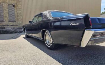 Lincoln-Continental-1967-3