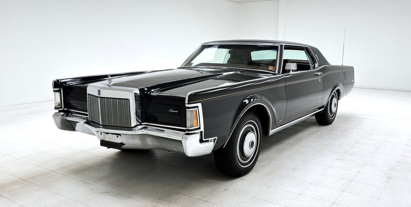 Lincoln Continental  year1}