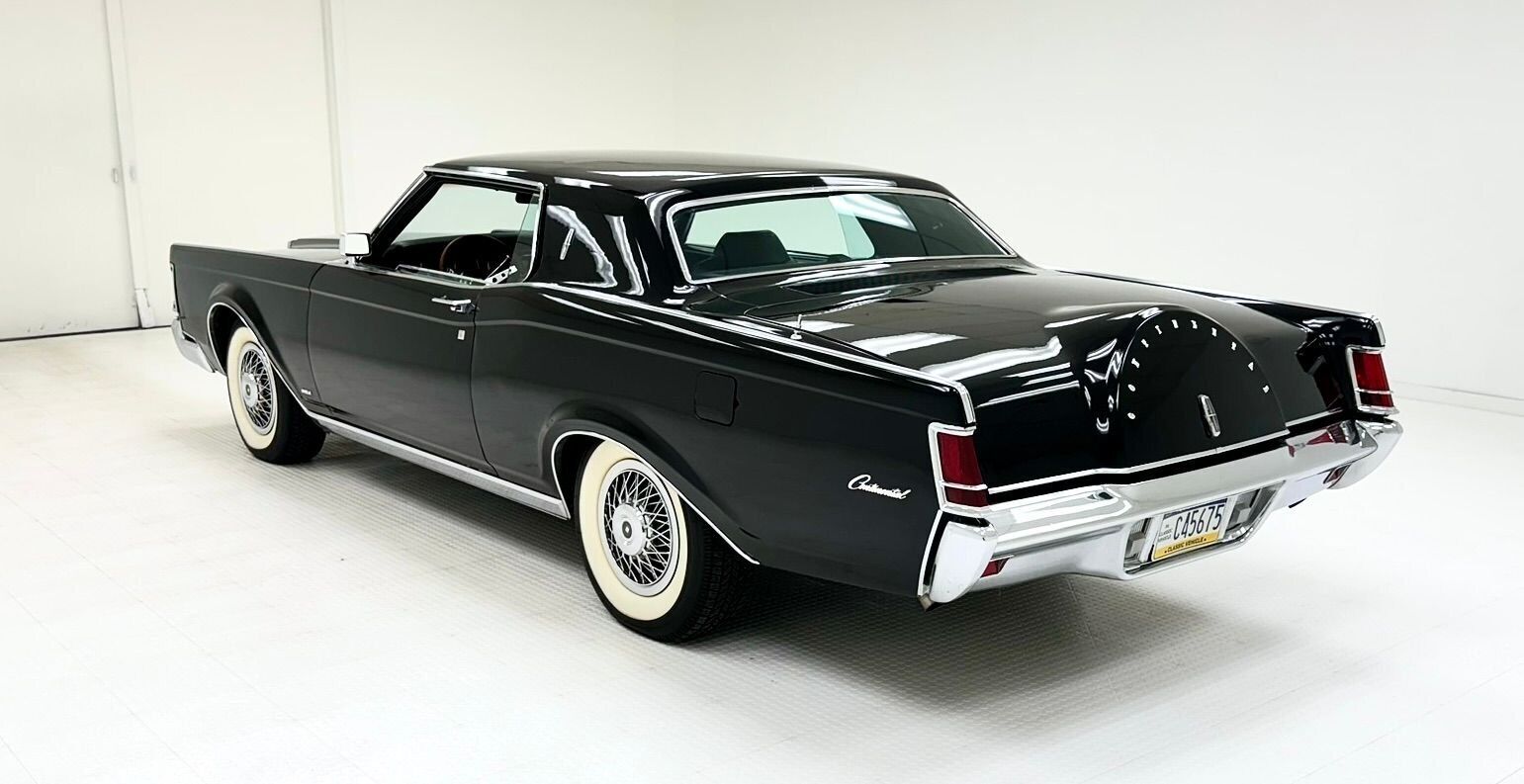 Lincoln-Continental-1970-2