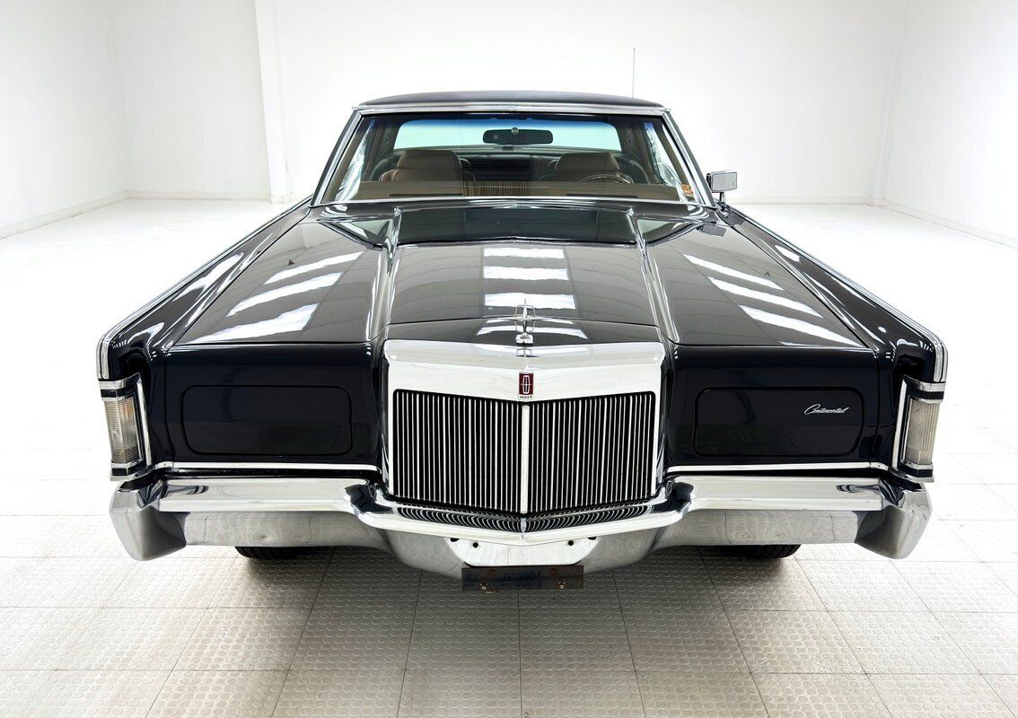 Lincoln-Continental-1970-7