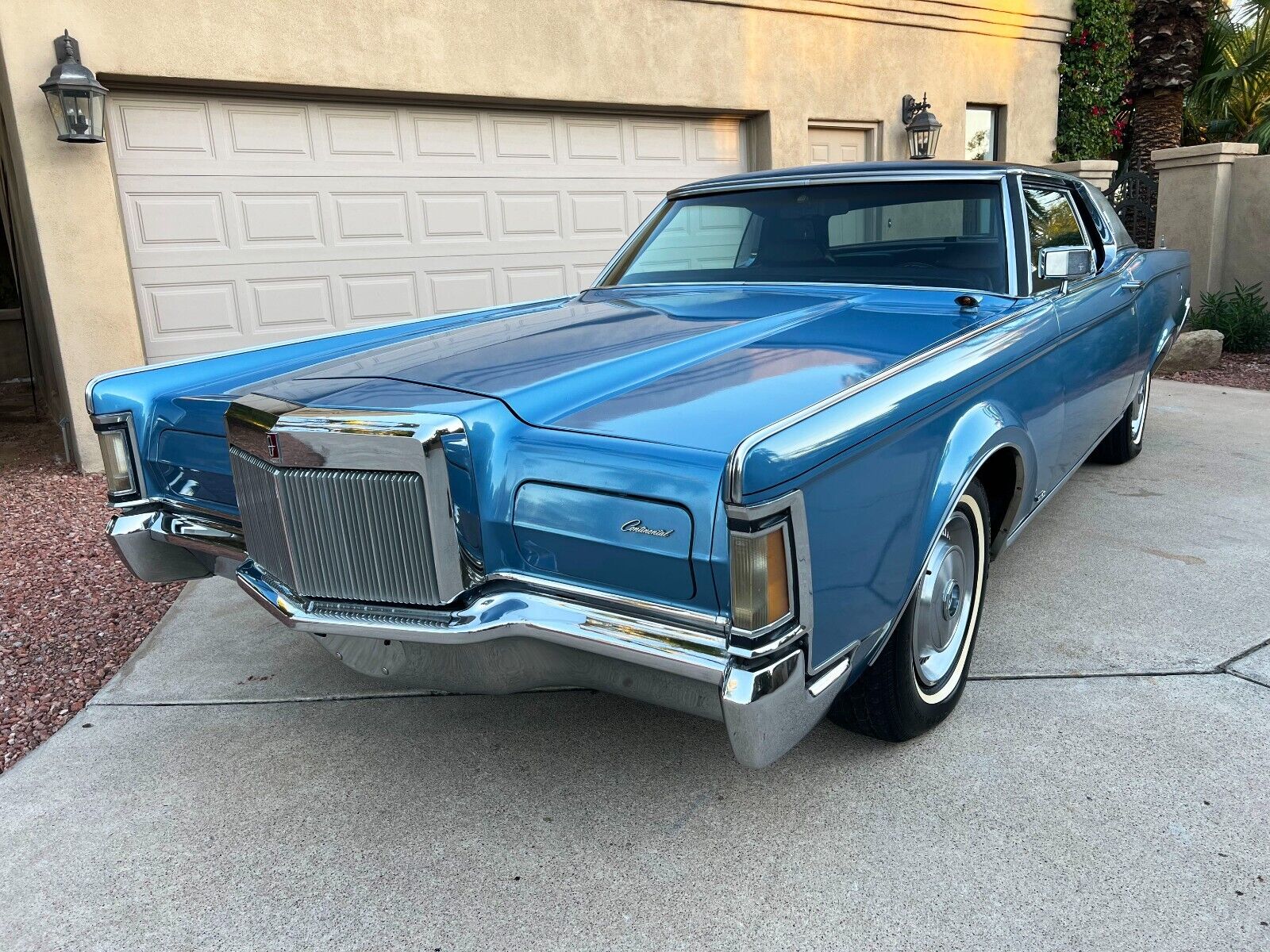 Lincoln-Continental-1971-1