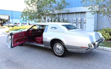 Lincoln-Continental-1973-17