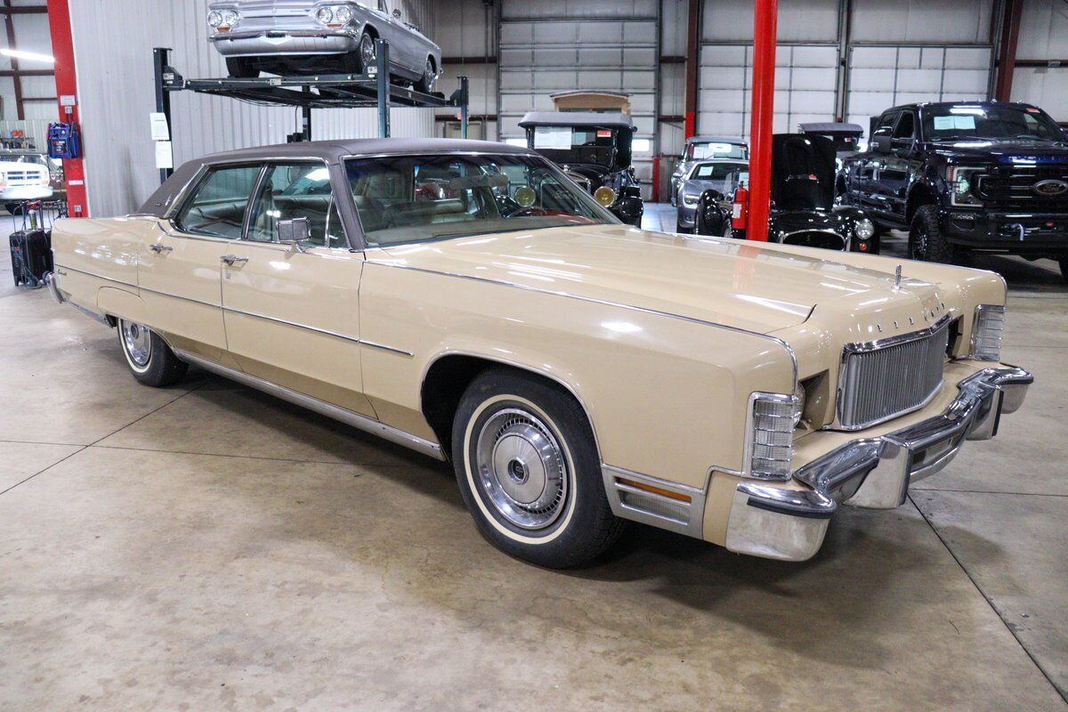 Lincoln-Continental-1974-10