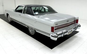 Lincoln-Continental-1976-2