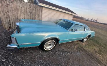 Lincoln-Continental-1976