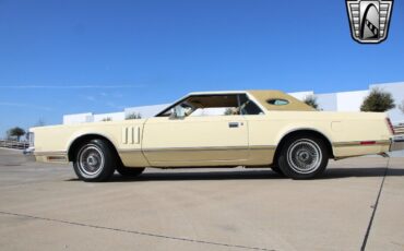 Lincoln-Continental-1977-7