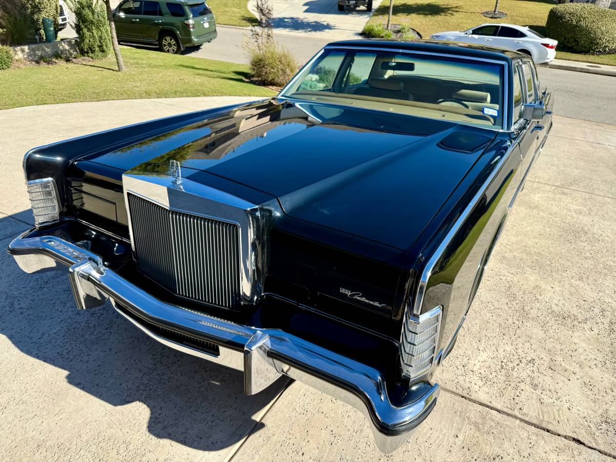 Lincoln-Continental-1979-20