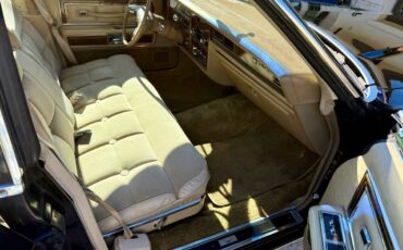 Lincoln-Continental-1979-22