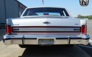 Lincoln-Continental-1979-6