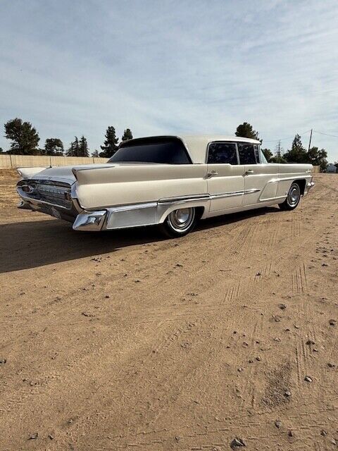 Lincoln-Continental-Berline-1958-4