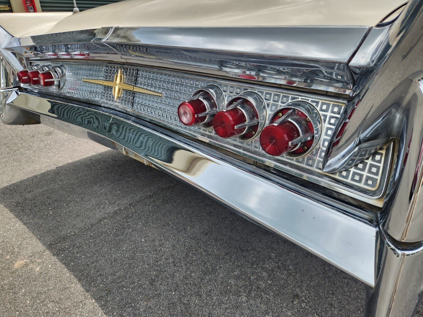 Lincoln-Continental-Berline-1960-23