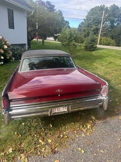 Lincoln-Continental-Berline-1965-3